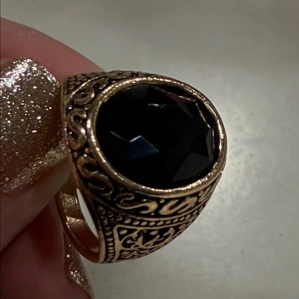 New Artisan Antique Style Brass-Tone Men's Ring with Black Oval Crystal Stone